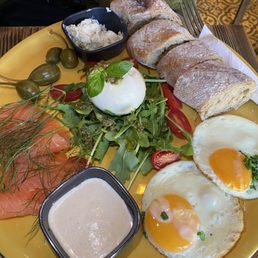 Salmon & eggs