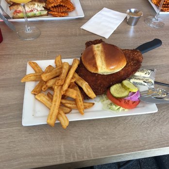 10 Twenty Five - New American Near Me - Cape Coral, Florida