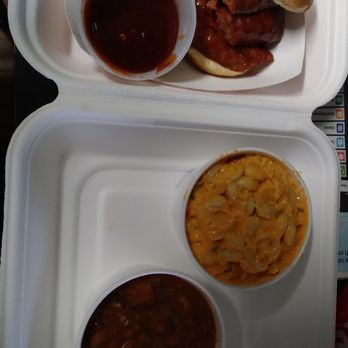 SA BBQ - Green chile mac n cheese. Borracho beans. SA hot link slider with bbq sauce on side. - Barbeque Near Me - Albuquerque, New Mexico
