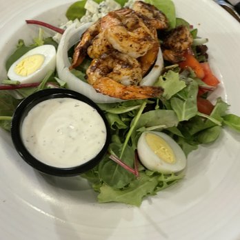Foster's Kitchen Waikoloa - Shrimp cobb salad with maui onions - American Near Me - Waikoloa, Hawaii