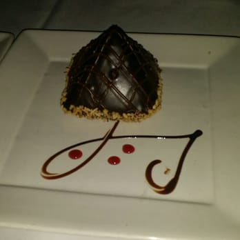 Mi Piace - Banana pyramid - Italian Near Me - Pasadena, California Mi Piace - Banana pyramid - Italian Near Me - Pasadena, California