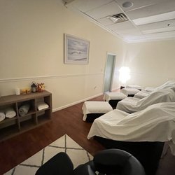 Healing Massage & Foot Spa