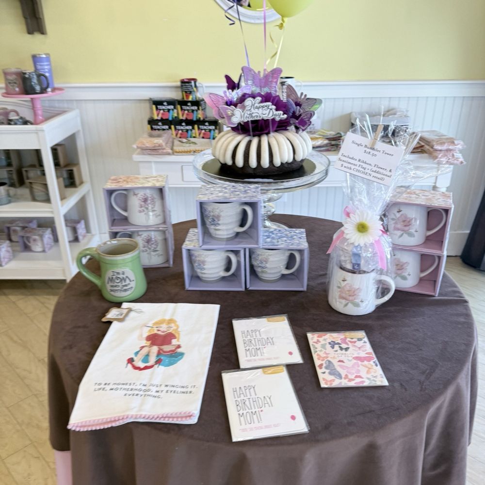 Nothing Bundt Cakes - Cute display - Bakeries Near Me - Corona, California Nothing Bundt Cakes - Cute display - Bakeries Near Me - Corona, California