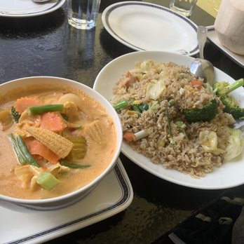 Plearn Thai Palace - Sweet potato curry and vegetable fried rice. - Thai Near Me - Walnut Creek, California Plearn Thai Palace - Sweet potato curry and vegetable fried rice. - Thai Near Me - Walnut Creek, California