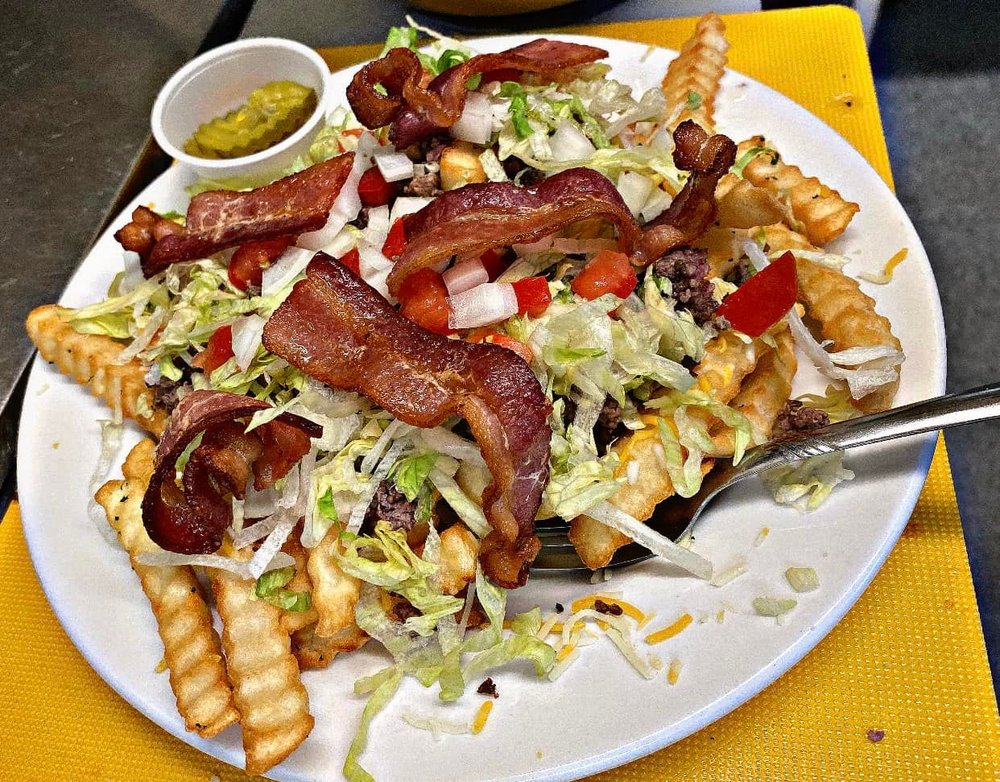 Turtle Pond Tavern, Alma Center Roadtrippers