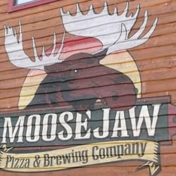 Moosejaw Pizza & Dells Brewing