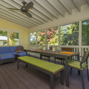 Wendel Klein Design Build - Inside of screened in porch in Newton - General Contractors Near Me - Cambridge, Massachusetts Wendel Klein Design Build - Inside of screened in porch in Newton - General Contractors Near Me - Cambridge, Massachusetts