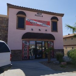 Diveshack USA - Dive Shack store front