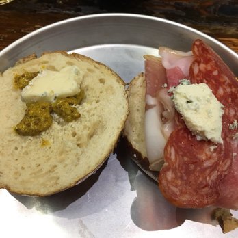 Old Toronto Beer Tour - Pretzel bread sandwich - Beer Tours Near Me - Toronto, Ontario Old Toronto Beer Tour - Pretzel bread sandwich - Beer Tours Near Me - Toronto, Ontario
