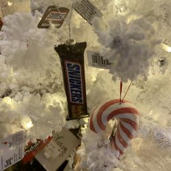 Cracker Barrel Old Country Store - Christmas ornaments