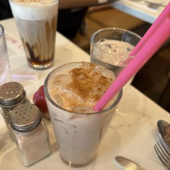 Pink Willow Cafe - Chai latte - Breakfast & Brunch Near Me - Cottleville, Missouri