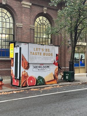 GIANT Heirloom Market by null