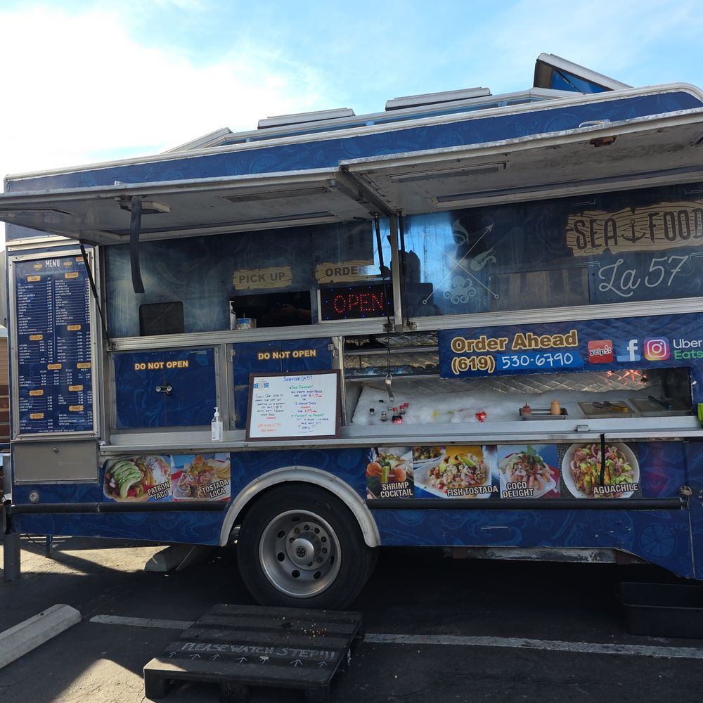 Seafood la 57 - Food Trucks Near Me - San Diego, California Seafood la 57 - Food Trucks Near Me - San Diego, California