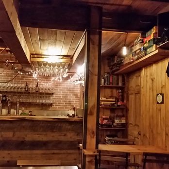 Brasserie du Bois Blanc - The tasting room. - Brasseries Near Me - Hudson, Quebec Brasserie du Bois Blanc - The tasting room. - Brasseries Near Me - Hudson, Quebec
