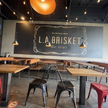 LA Brisket - Dining area - Sandwiches Near Me - Artesia, California