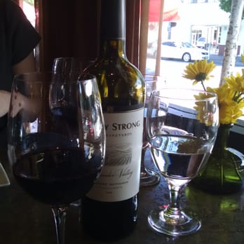 The Twisted Cork - a sunny afternoon... - Wine Bars Near Me - Grants Pass, Oregon