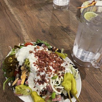 Ruby Tuesday - Master piece salad - American Near Me - Greensboro, North Carolina