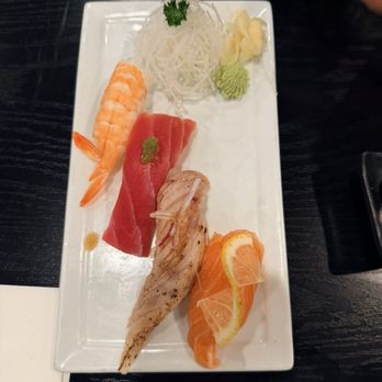 Giant Ramen & Sushi - Nigiri - Ramen Near Me - Buena Park, California