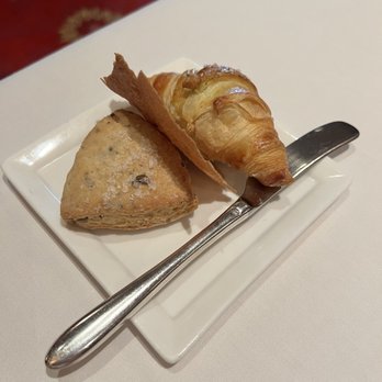 Lautrec - Homemade fresh bread - New American Near Me - Farmington, Pennsylvania