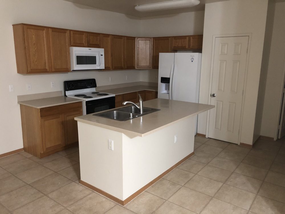 OHANA NAVY COMMUNITIES 40 Photos & 41 Reviews Property Management