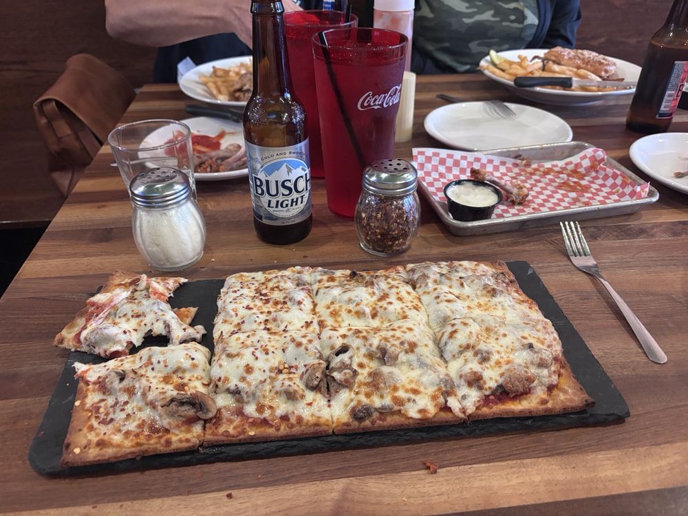 District Table And Tap Logo