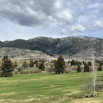Toad Hall Manor - Bed & Breakfast Near Me - Butte, Montana