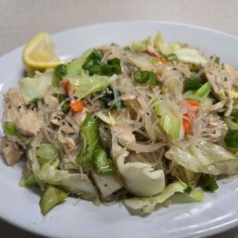 Kusina Filipino Cusine - Chicken Pancit Bihon - Filipino Near Me - Peoria, Arizona Kusina Filipino Cusine - Chicken Pancit Bihon - Filipino Near Me - Peoria, Arizona
