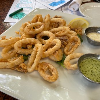 Freda's Seafood Grille - Crispy Calamari - Seafood Near Me - Austin, Texas
