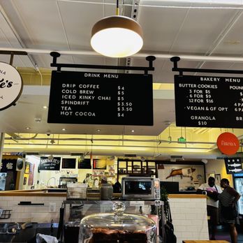 Donna Faye's Bakery - Bakeries Near Me - Washington, DC, District of Columbia