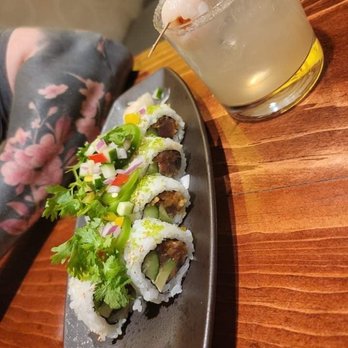 Izakaya Den - Firecracker tuna roll - Japanese Near Me - Denver, Colorado