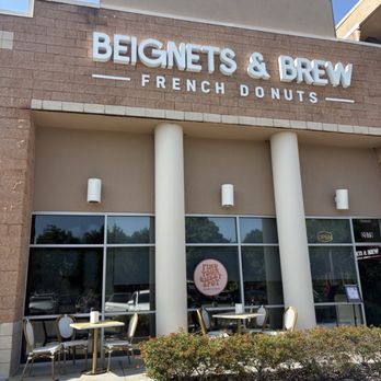 Beignets & Brew - Store front - Desserts Near Me - Orlando, Florida Beignets & Brew - Store front - Desserts Near Me - Orlando, Florida