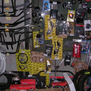 Bits Chop Street - Beaucoup de pieces chopper ou bobber chez Bits Chop Street - Motorcycle Gear Near Me - Anderlecht, BRU