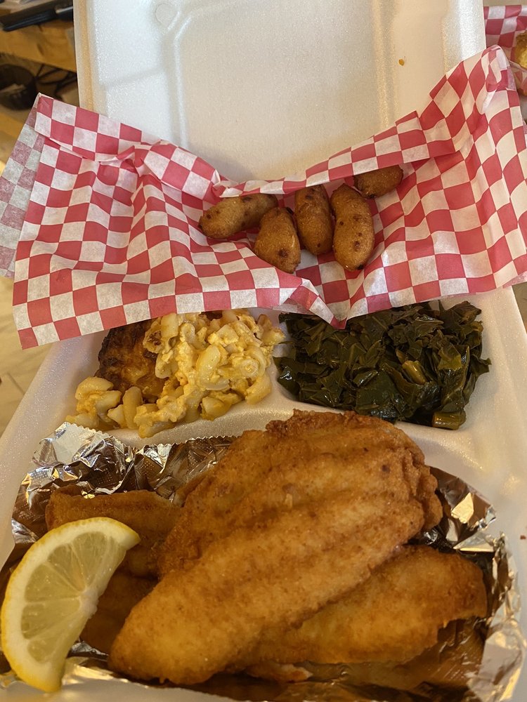 HENLEY’S VINTAGE KITCHEN 10 Photos 1911A Murchison Rd