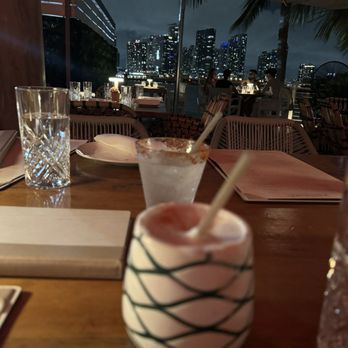 Joia Beach - Annes cooler - Modern European Near Me - Miami, Florida
