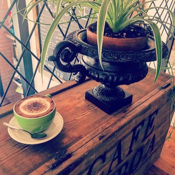 Café Chiado 28 - Cafes Near Me - Montreal, Quebec Café Chiado 28 - Cafes Near Me - Montreal, Quebec