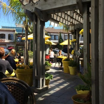 Yellow Vase - Bakeries Near Me - Redondo Beach, California