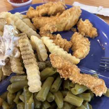 Roosters Barn - Scrimped me on little tiny chicken fingers. - Sports Bars Near Me - Ellabell, Georgia Roosters Barn - Scrimped me on little tiny chicken fingers. - Sports Bars Near Me - Ellabell, Georgia