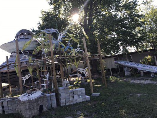 UFO Welcome Center by null