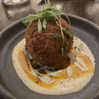 Echelon Wine Bar - Pulled chicken meatball thing - Wine Bars Near Me - Leesburg, Virginia
