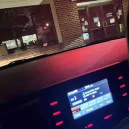 Store turned lights off when I came to the door at 9:13 even though they close at 9:30