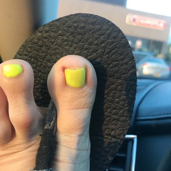 Saigon Spa - Cut my toe - Nail Salons Near Me - Coram, New York