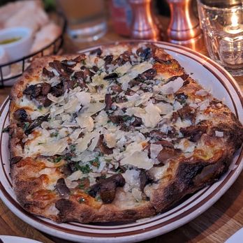OSTE - Funghi Pinsa - Italian Near Me - Los Angeles, California