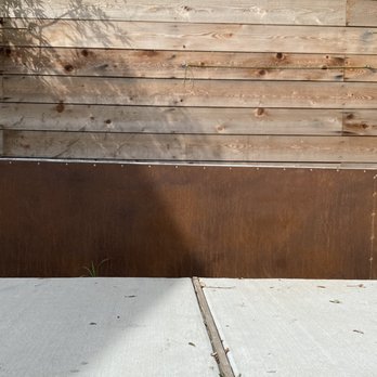 Barbaro Welding Service - Side-view of raised bed, custom-made by Barboro Welding Services - Metal Fabricators Near Me Barbaro Welding Service - Side-view of raised bed, custom-made by Barboro Welding Services - Metal Fabricators Near Me