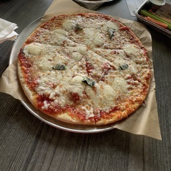 Drive Shack - Margarita Pizza - Golf Near Me - West Palm Beach, Florida