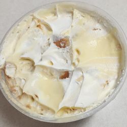 Suga's Cakery - Banana pudding