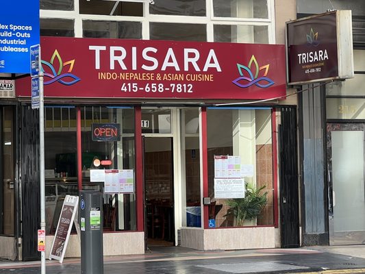 Trisara by null