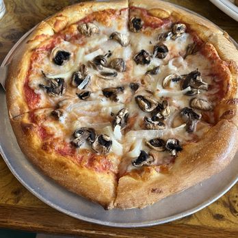 Tony's Pizza - Mushroom and onion small pizza - Pizza Near Me - San Fernando, California Tony's Pizza - Mushroom and onion small pizza - Pizza Near Me - San Fernando, California