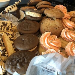 La Terra Bakery and Antipasto Bar - Cookie tray