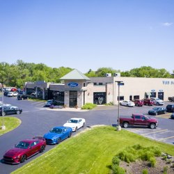 Van Horn Ford - Oconomowoc - Exterior of building