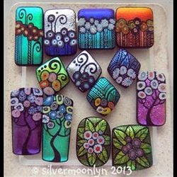 Flamingo Clay Studio - Fused Glass Workshops for groups up to 10. Private workshops available.
